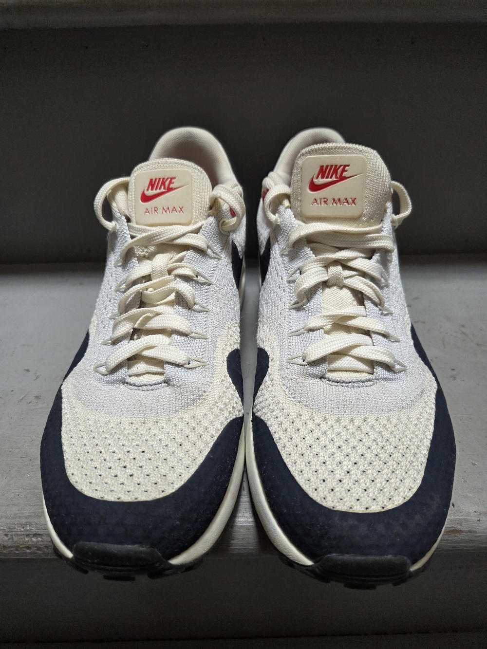 Nike Air Max Sneakers 875942-100 - Picture 2 of 8